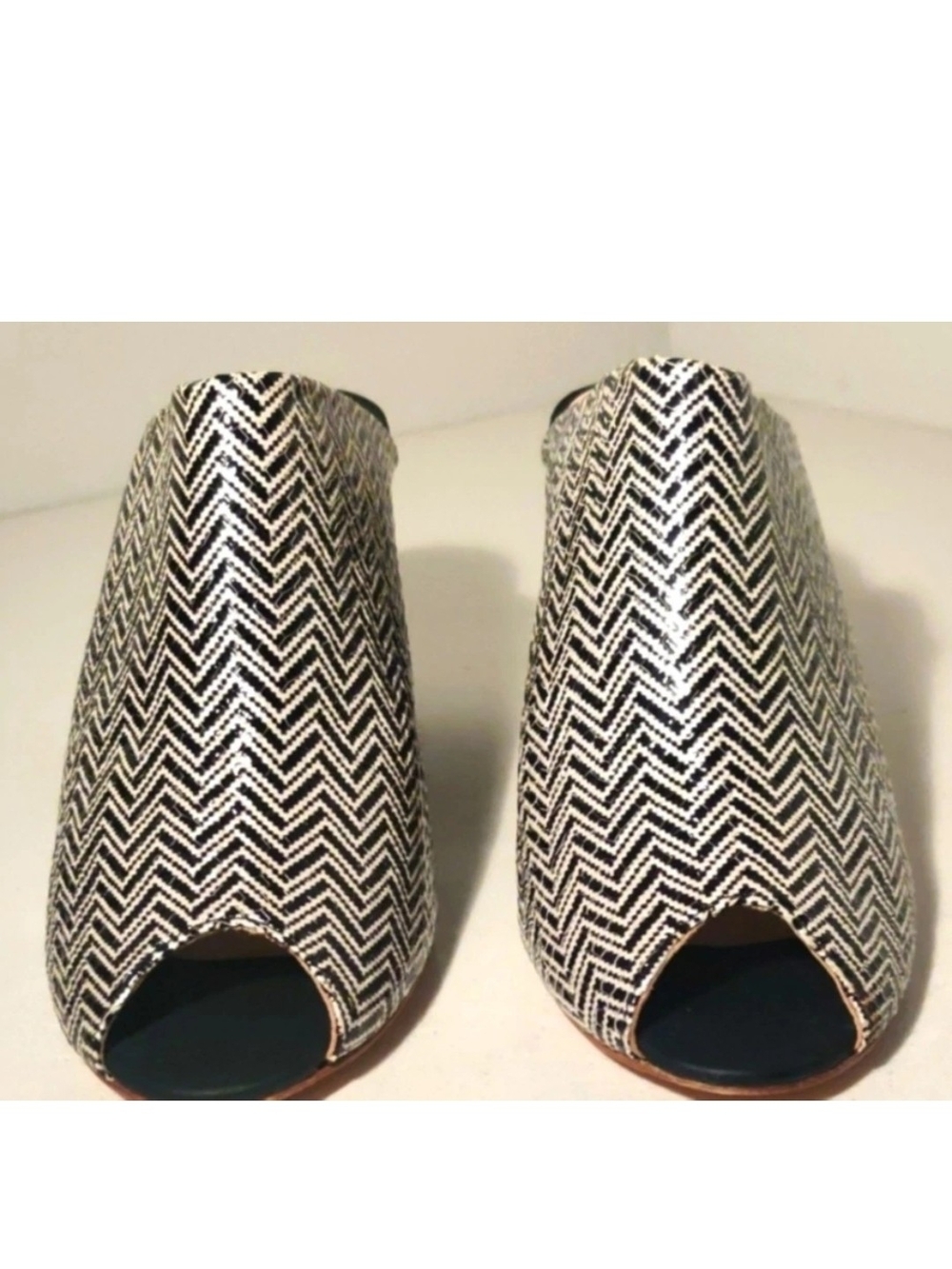 Black & White Chevron Peep-Toe Women's Slip-On Shoes